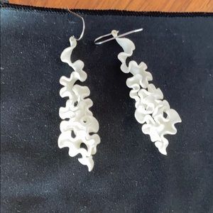 3D printed white earrings